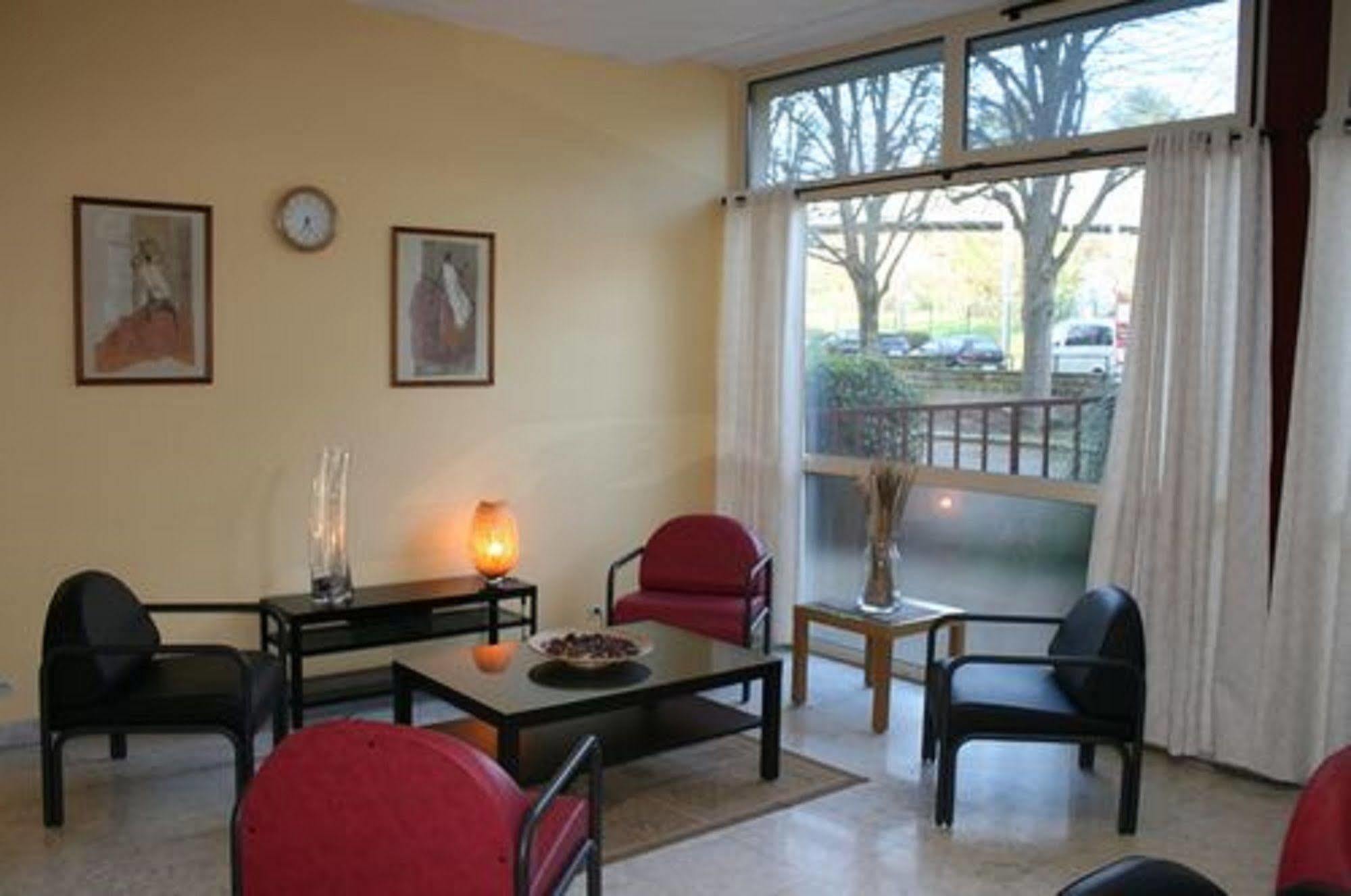 Residence Universitaire Lanteri Fontenay-aux-Roses Exterior photo
